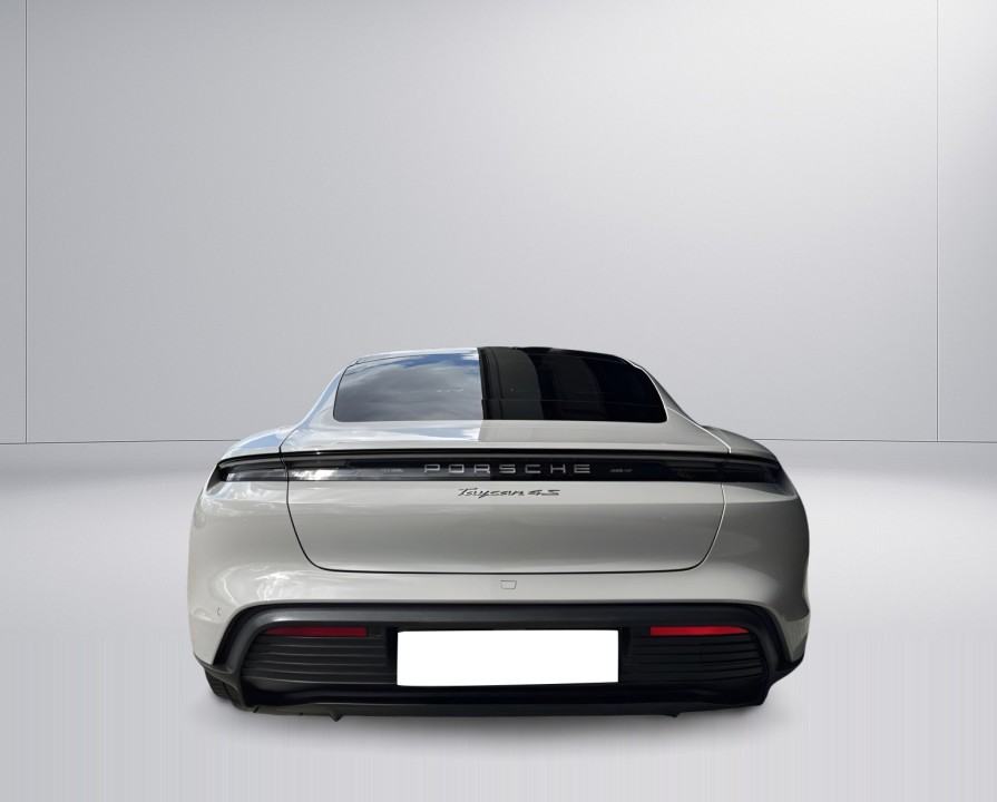 Porsche Taycan 4S (4)