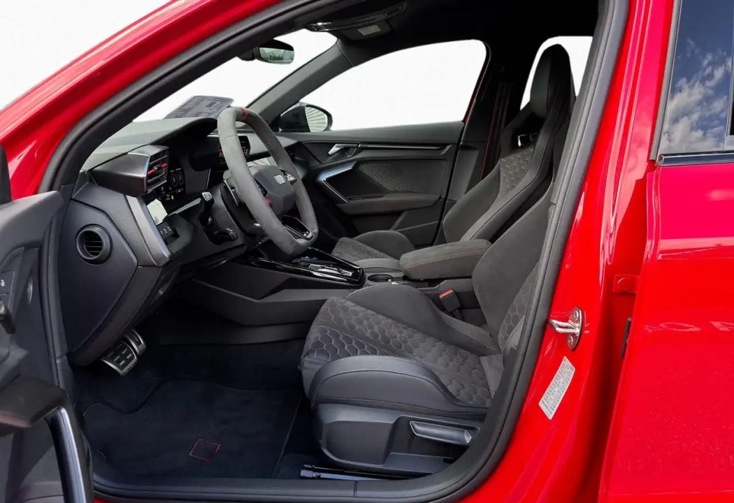 Audi RS3 Limousine - foto 7