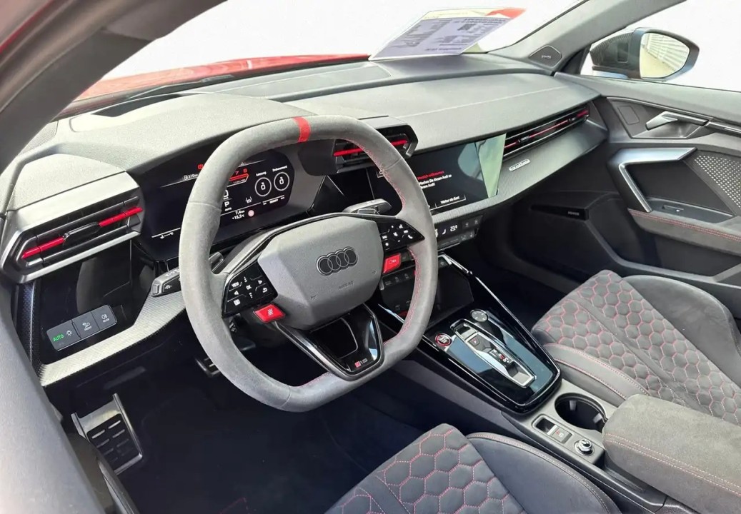 Audi RS3 Limousine - foto 10