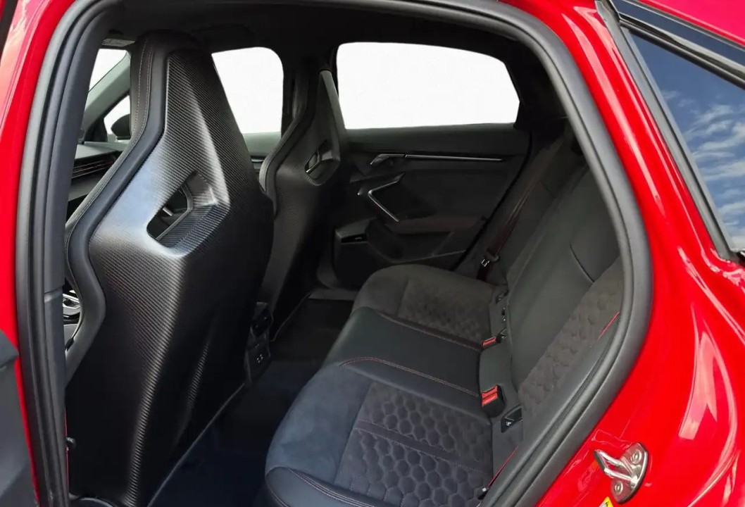 Audi RS3 Limousine - foto 9