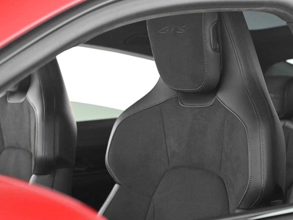 Porsche Taycan GTS - foto 14