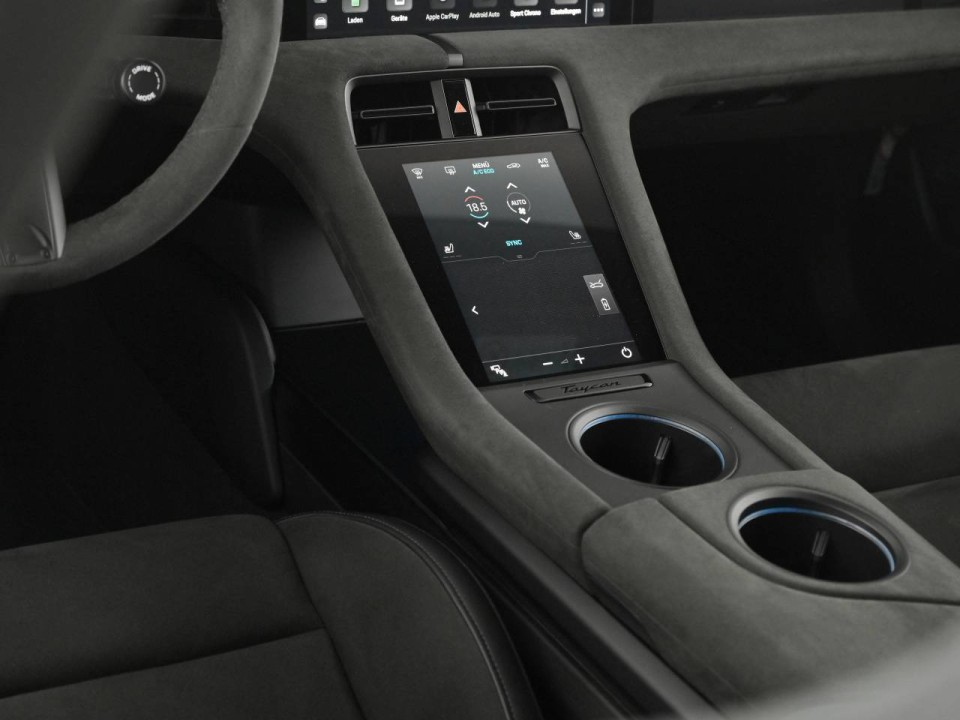 Porsche Taycan GTS - foto 16