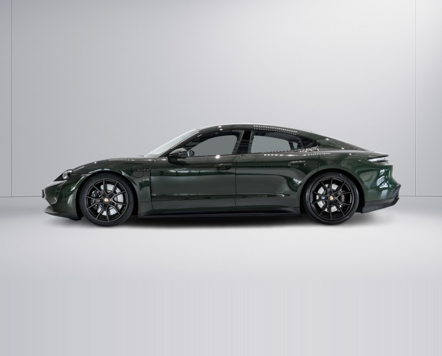 Porsche Taycan GTS (3)