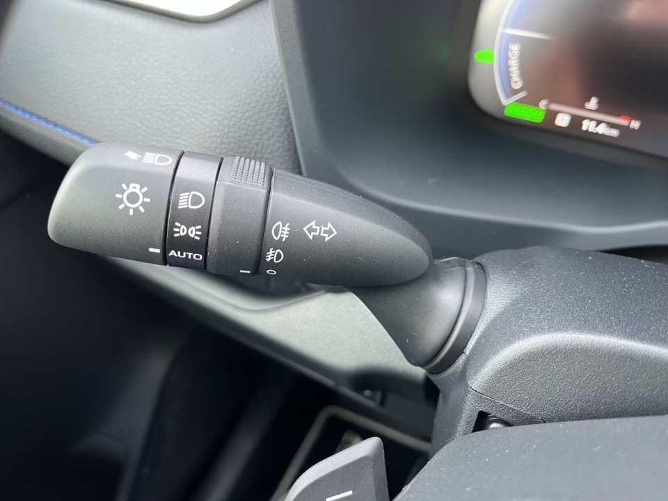 Toyota RAV4 - foto 12