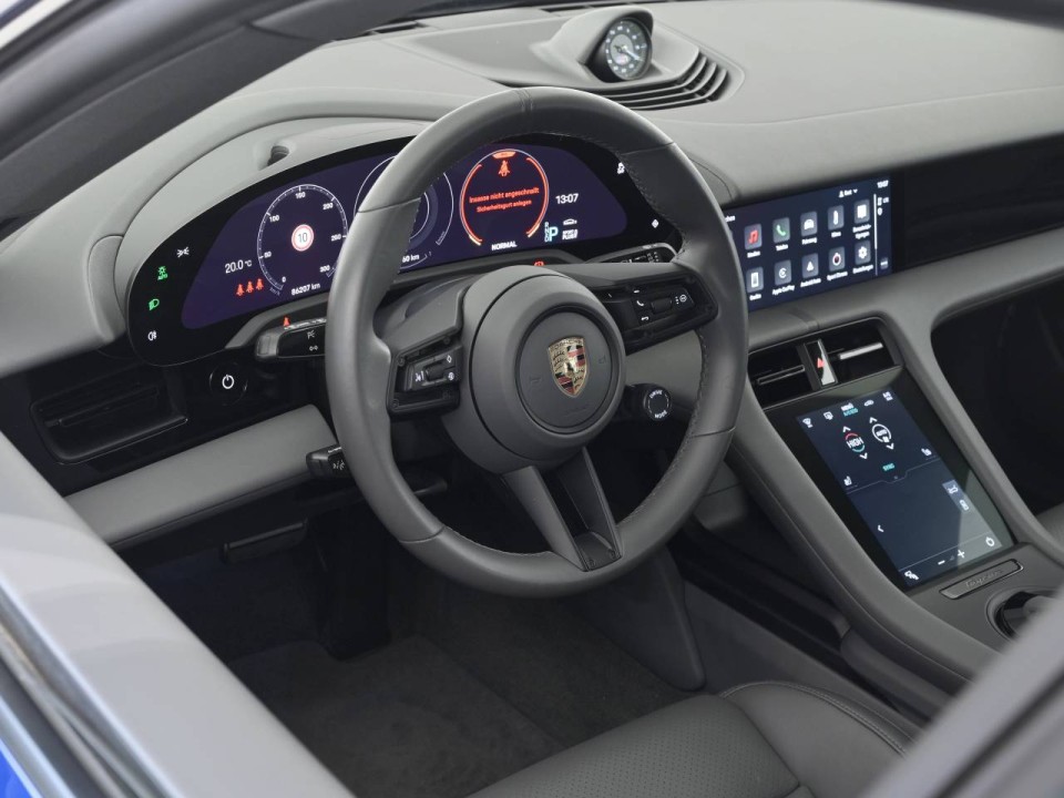 Porsche Taycan - foto 13