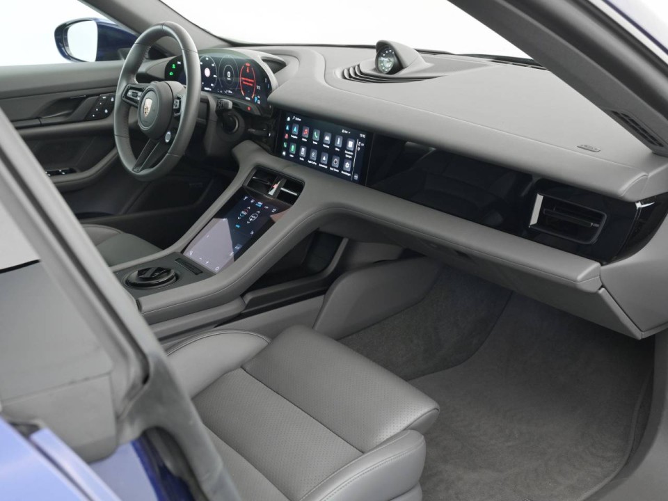 Porsche Taycan - foto 10