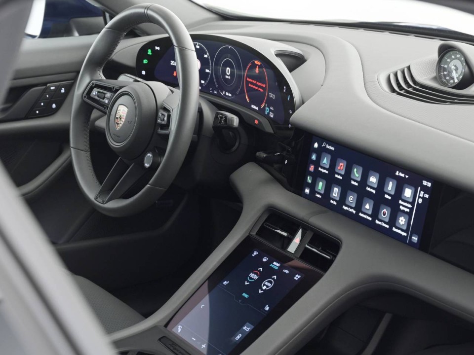 Porsche Taycan - foto 11