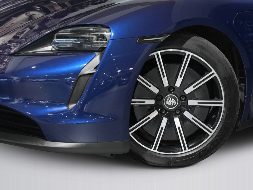 Porsche Taycan - foto 25