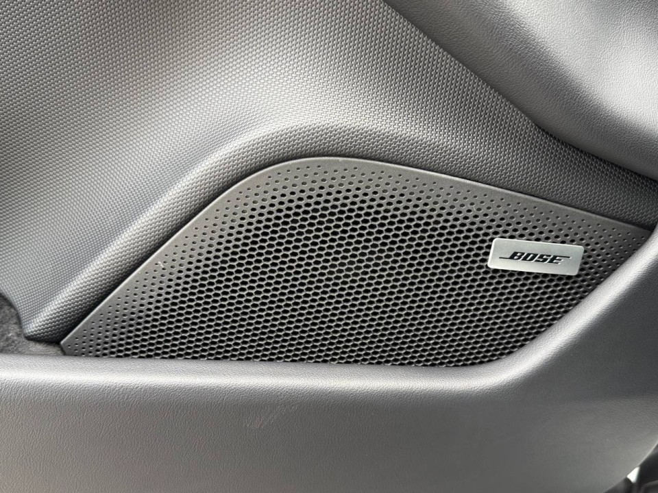 Porsche Taycan - foto 34