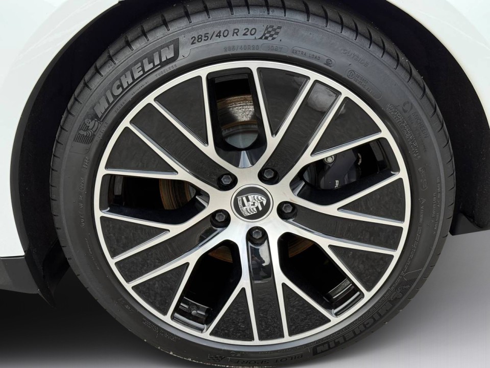 Porsche Taycan - foto 40