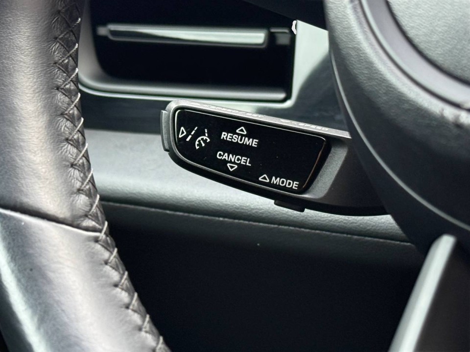 Porsche Taycan - foto 15