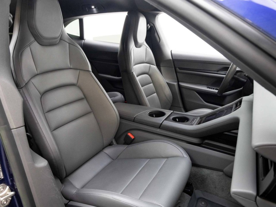 Porsche Taycan Sport Turismo - foto 11