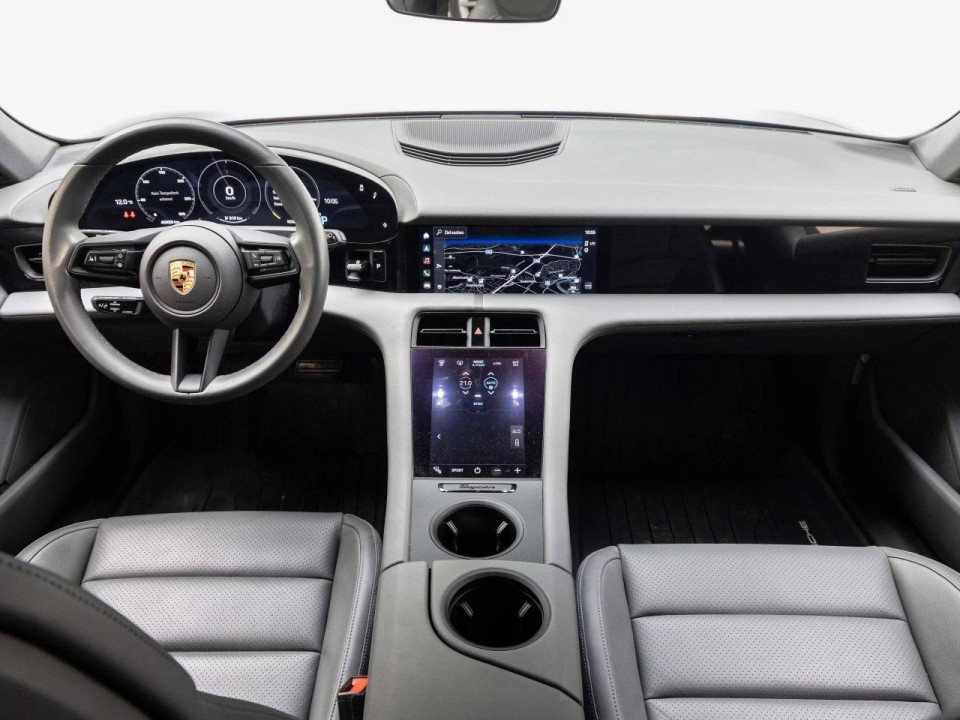 Porsche Taycan Sport Turismo - foto 12