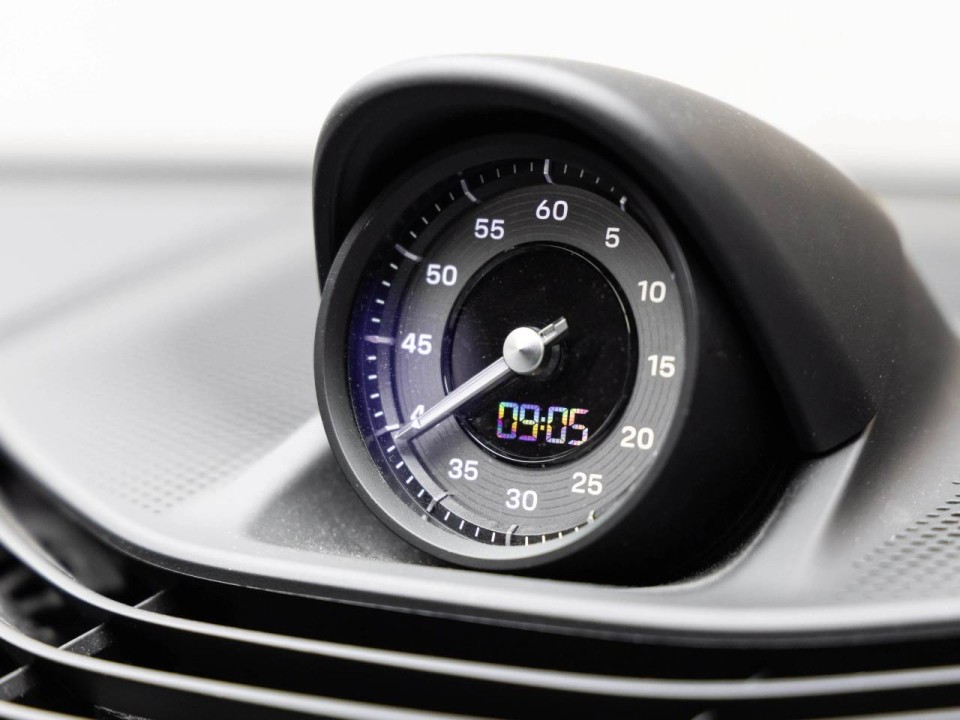 Porsche Taycan 4 Cross Turismo - foto 17