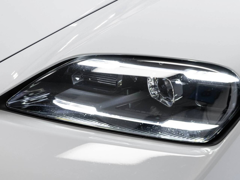 Porsche Taycan 4 Cross Turismo - foto 23