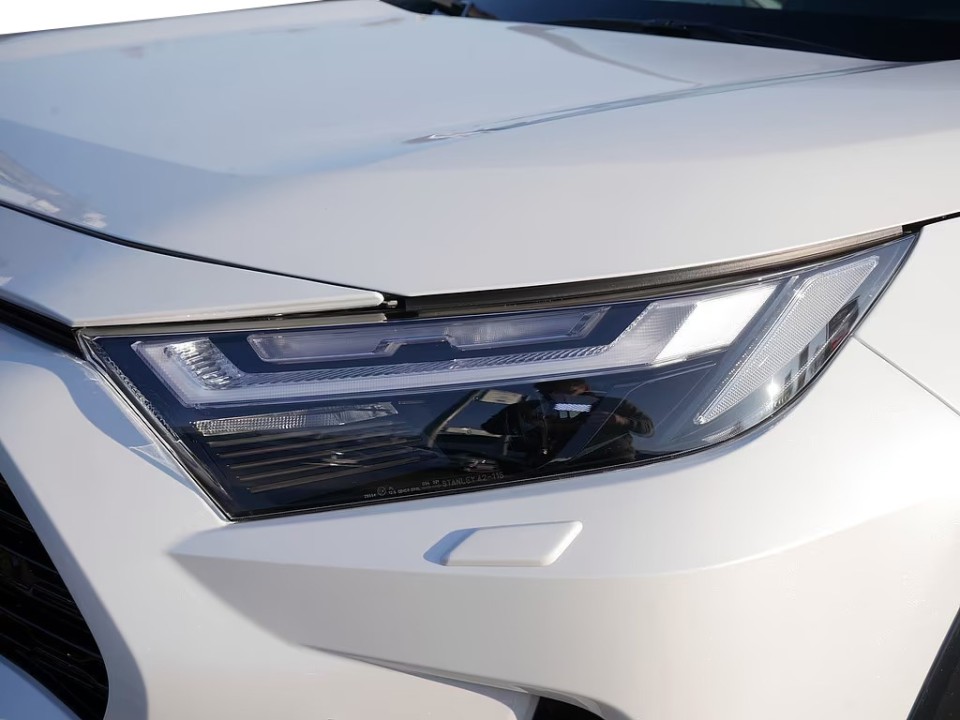 Toyota RAV4 - foto 24