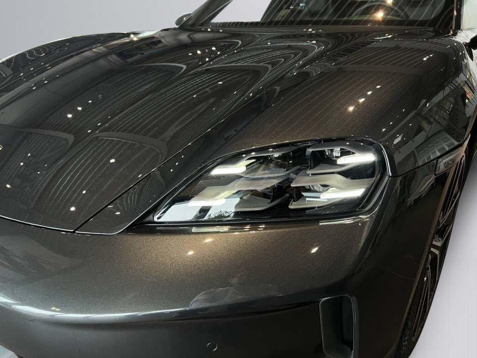 Porsche Taycan 4S - foto 26