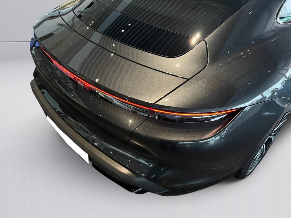 Porsche Taycan 4S - foto 30