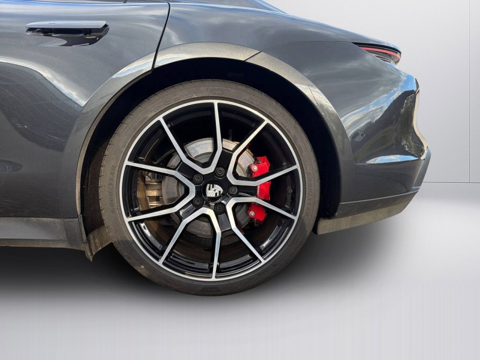 Porsche Taycan 4S - foto 30