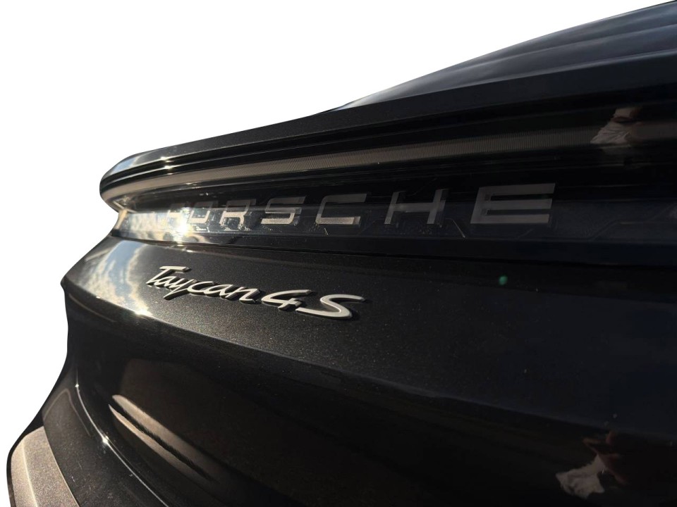 Porsche Taycan 4S - foto 23