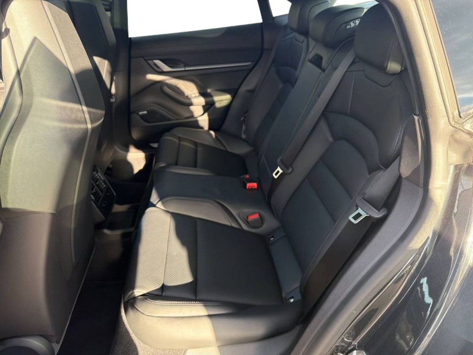 Porsche Taycan 4S - foto 10