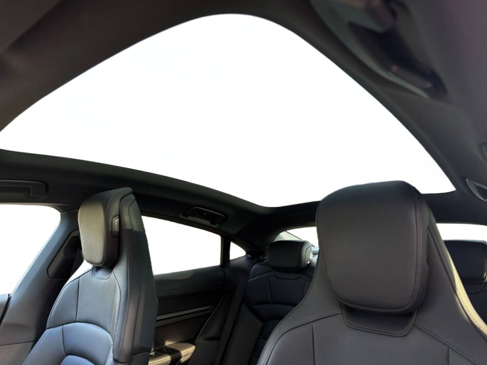 Porsche Taycan 4S - foto 18