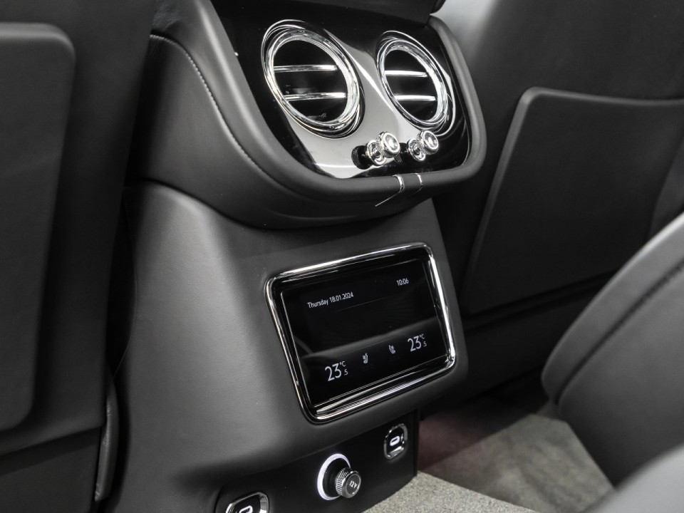 Bentley Bentayga S V8 - foto 11
