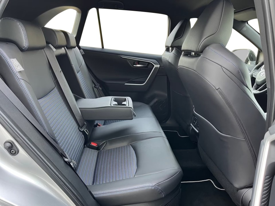 Toyota RAV4 - foto 21