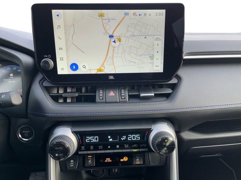 Toyota RAV4 - foto 16