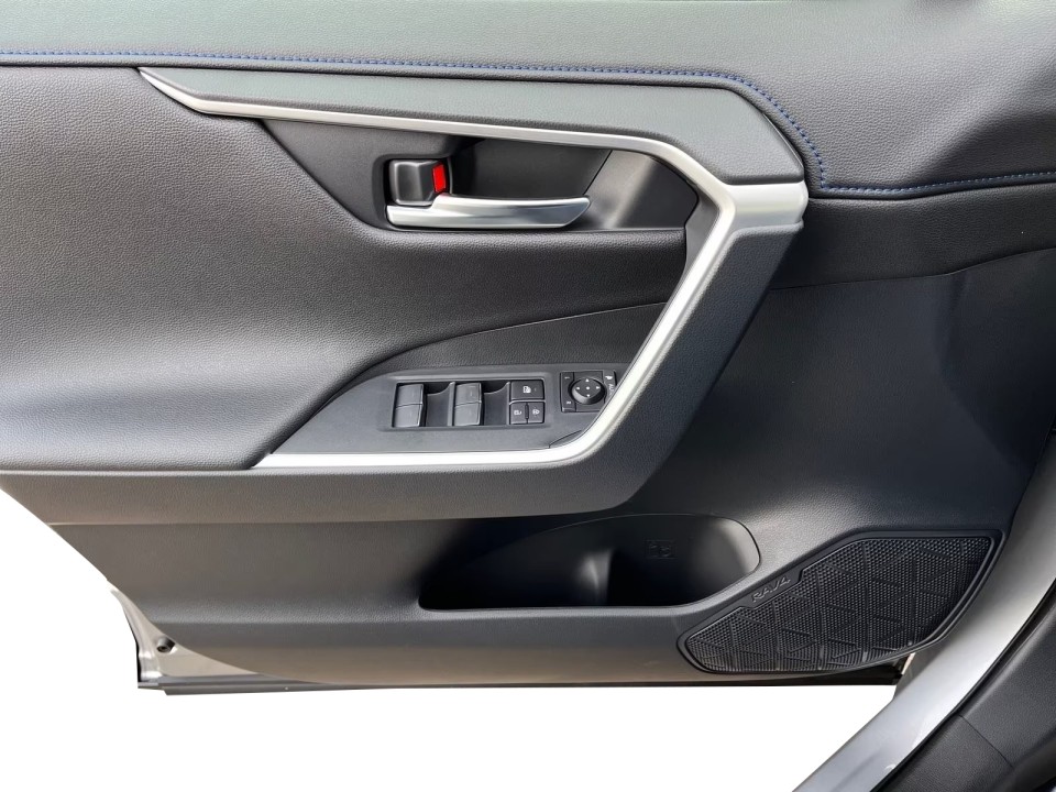 Toyota RAV4 - foto 22