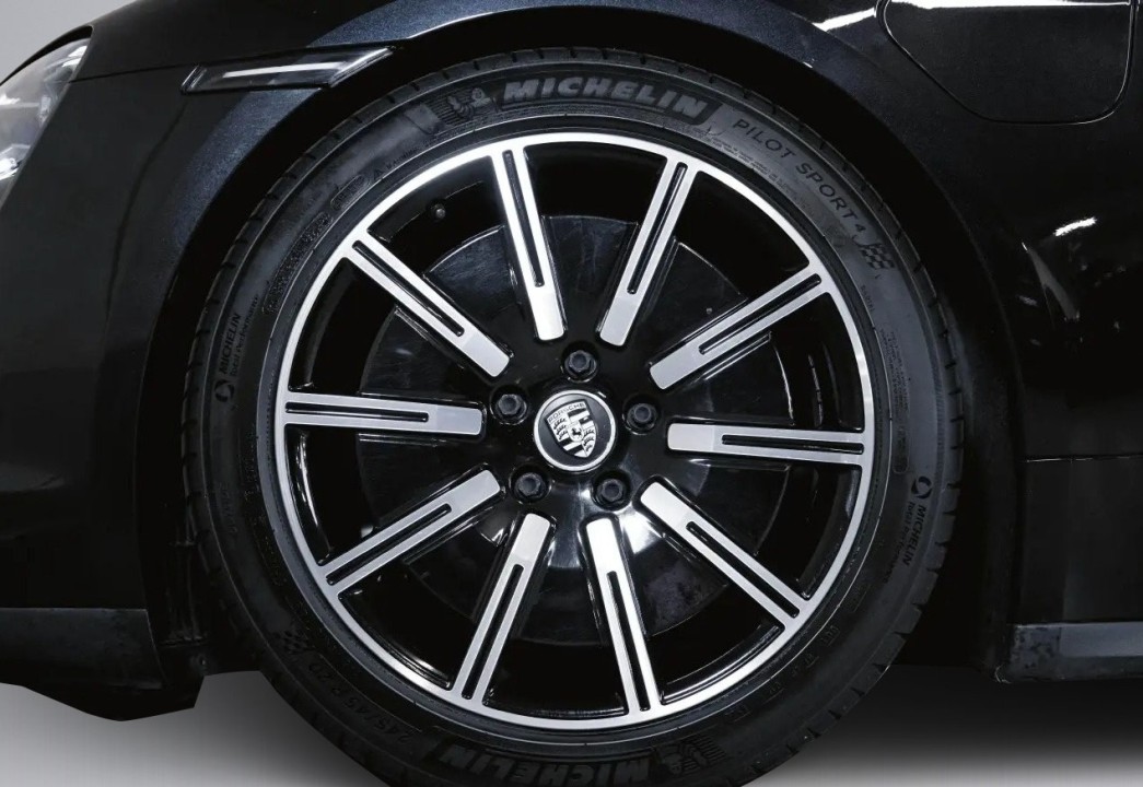 Porsche Taycan Sport Turismo - foto 35