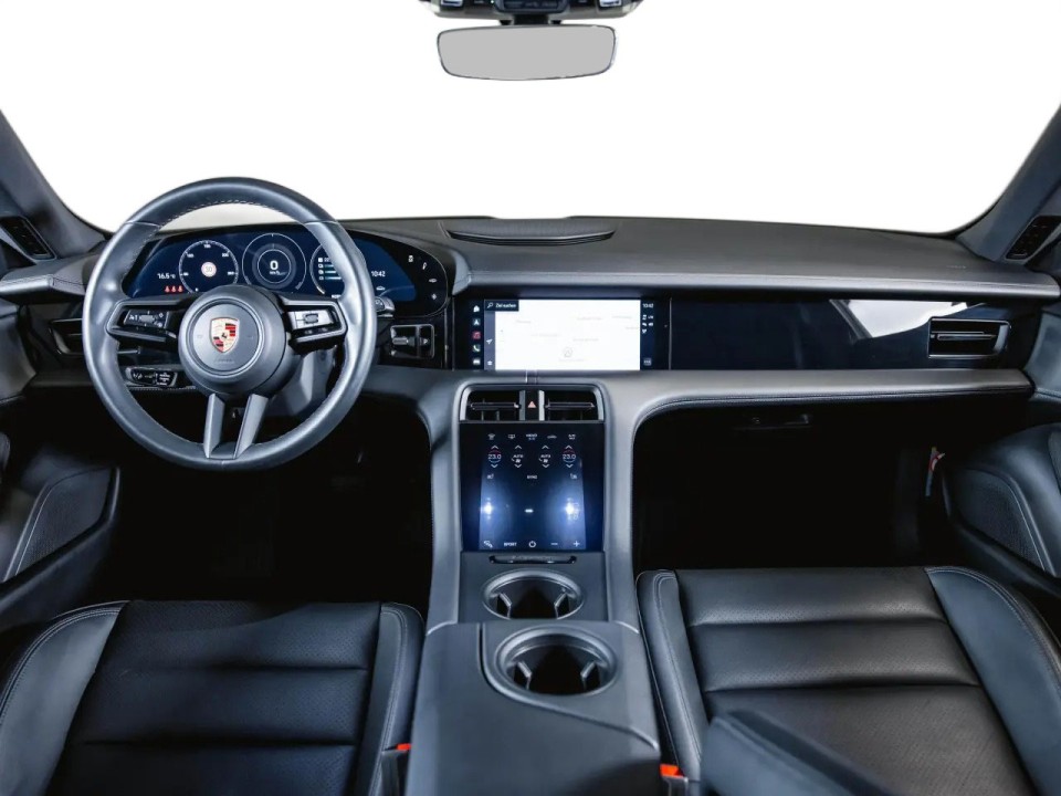 Porsche Taycan Sport Turismo - foto 7