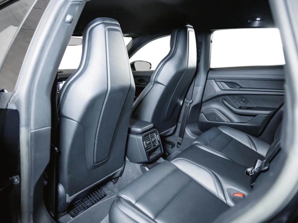 Porsche Taycan Sport Turismo - foto 23