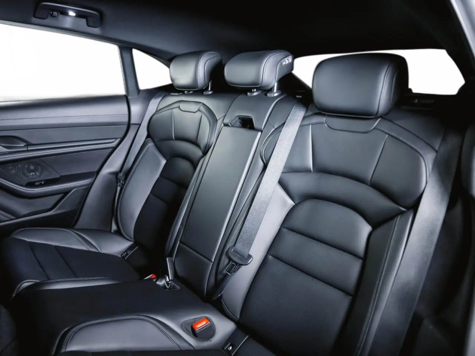 Porsche Taycan Sport Turismo - foto 22