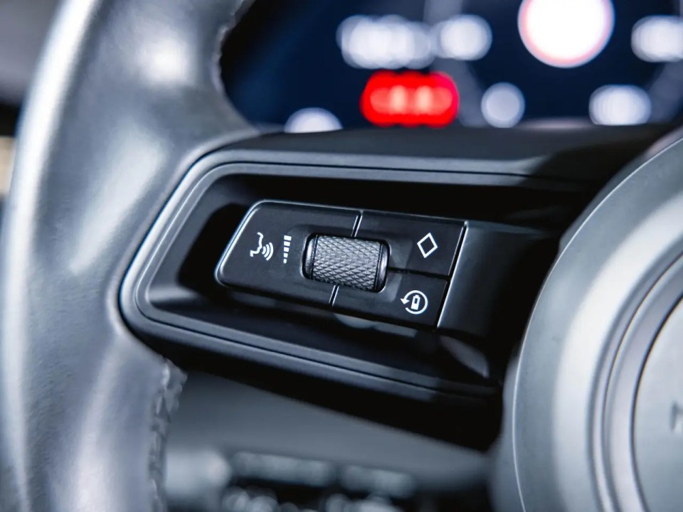 Porsche Taycan Sport Turismo - foto 10