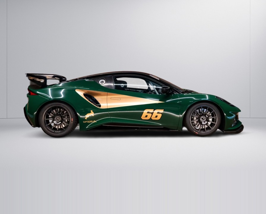 Lotus Emira GT4 (2)