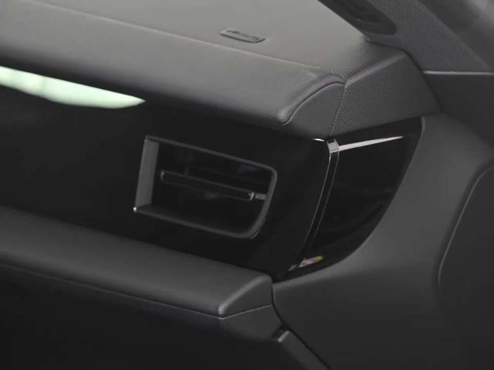 Porsche Taycan - foto 19