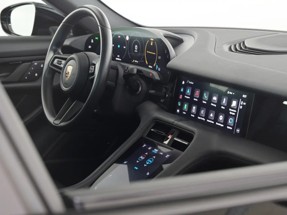 Porsche Taycan - foto 9