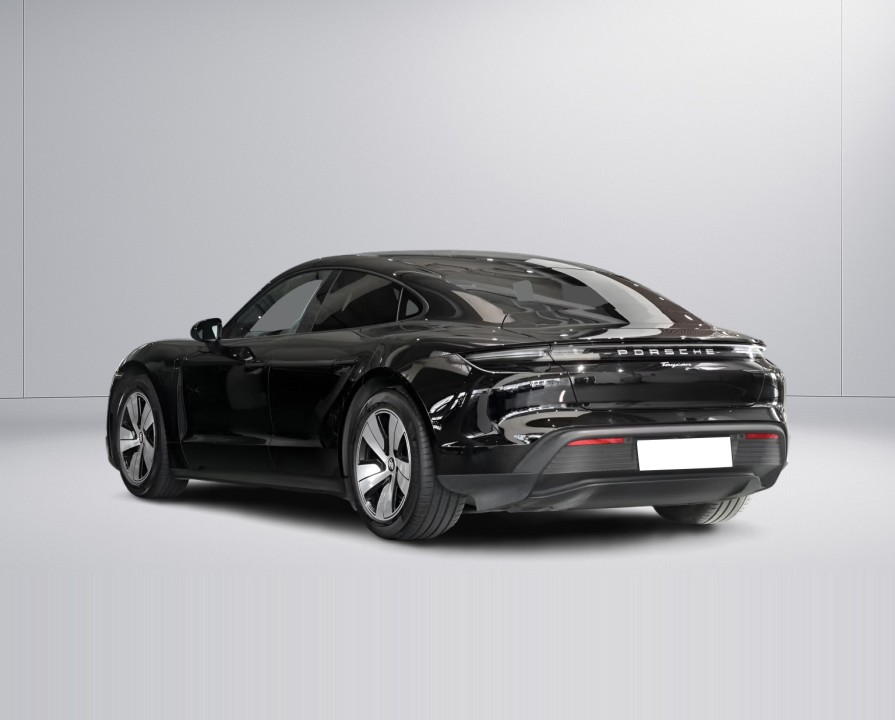 Porsche Taycan (3)