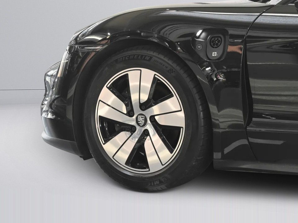 Porsche Taycan - foto 26