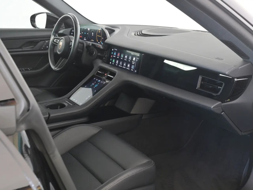 Porsche Taycan - foto 10