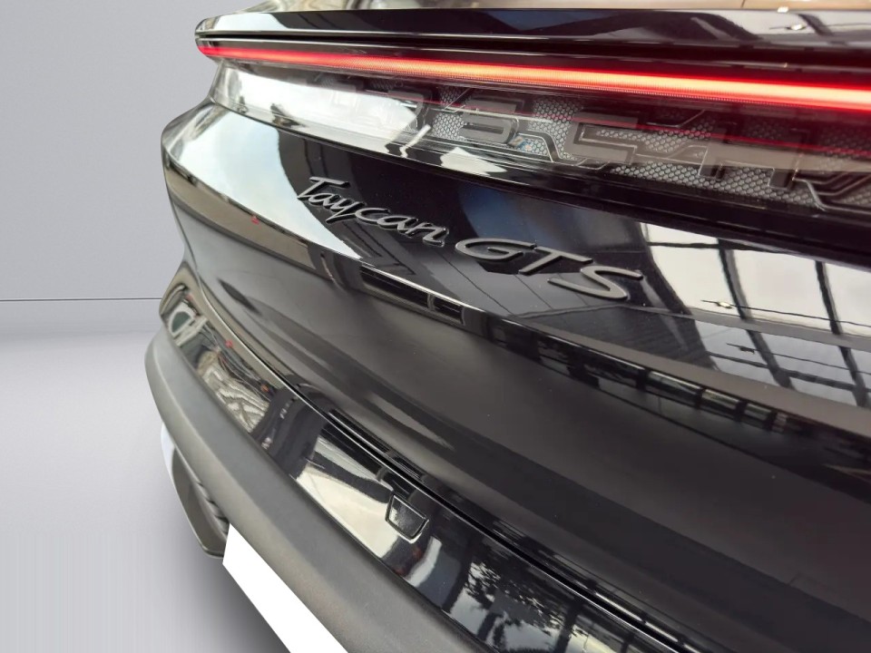 Porsche Taycan GTS - foto 26