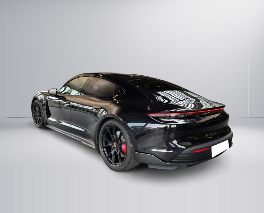 Porsche Taycan GTS (5)