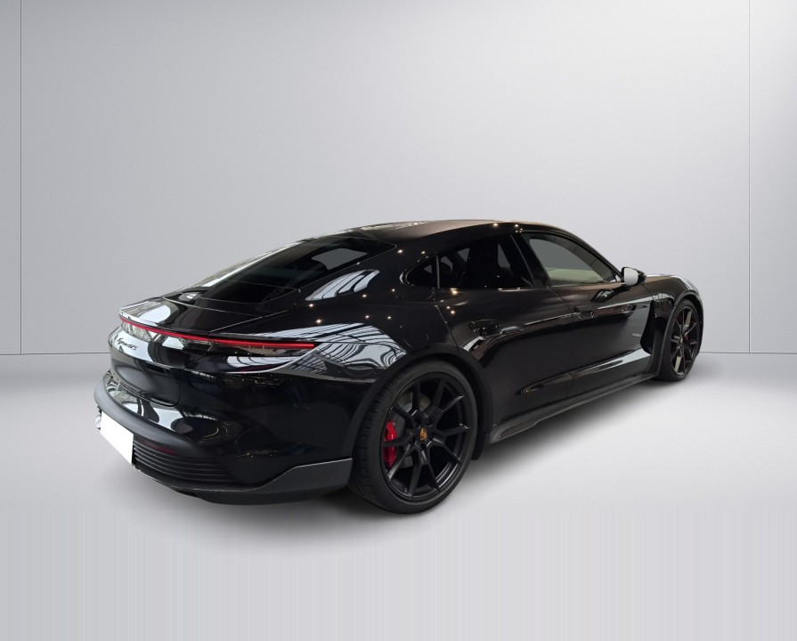 Porsche Taycan GTS (3)