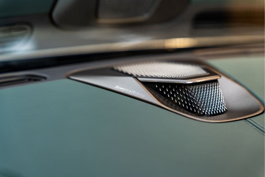 Aston Martin Vanquish - foto 29