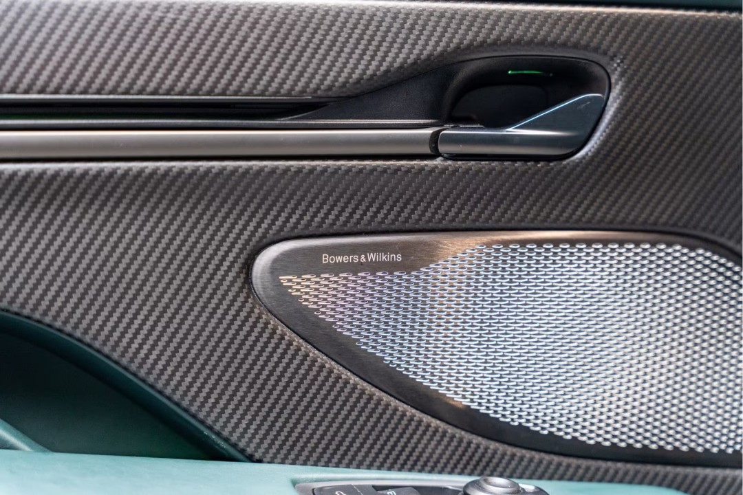 Aston Martin Vanquish - foto 17