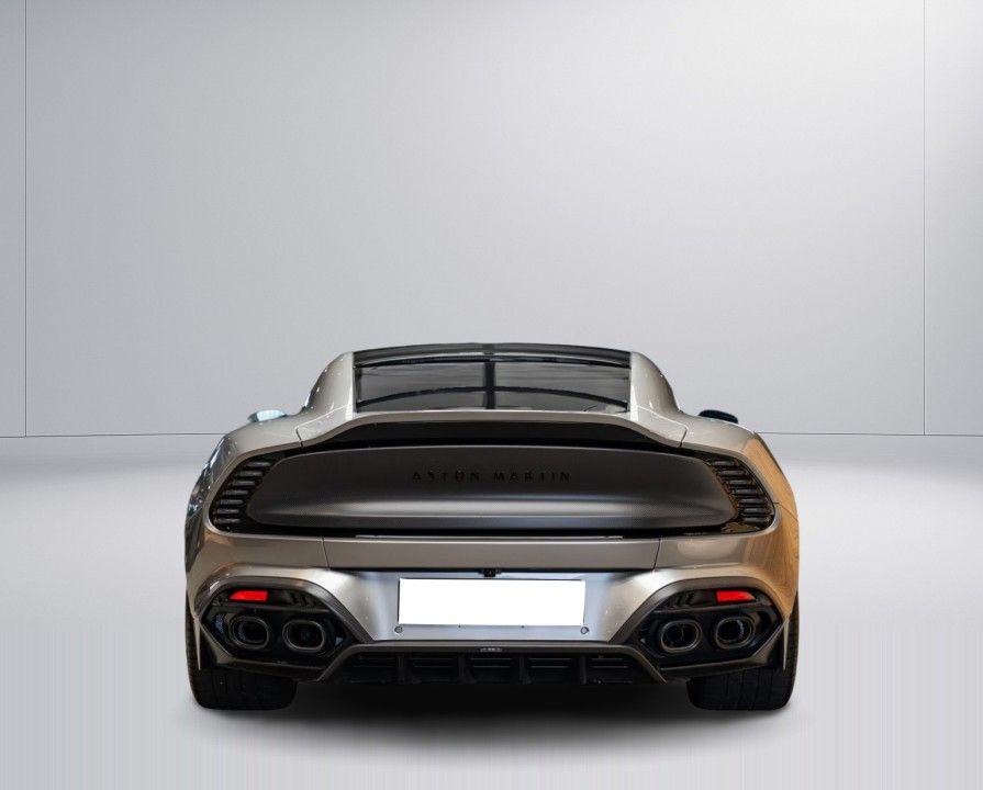 Aston Martin Vanquish (4)