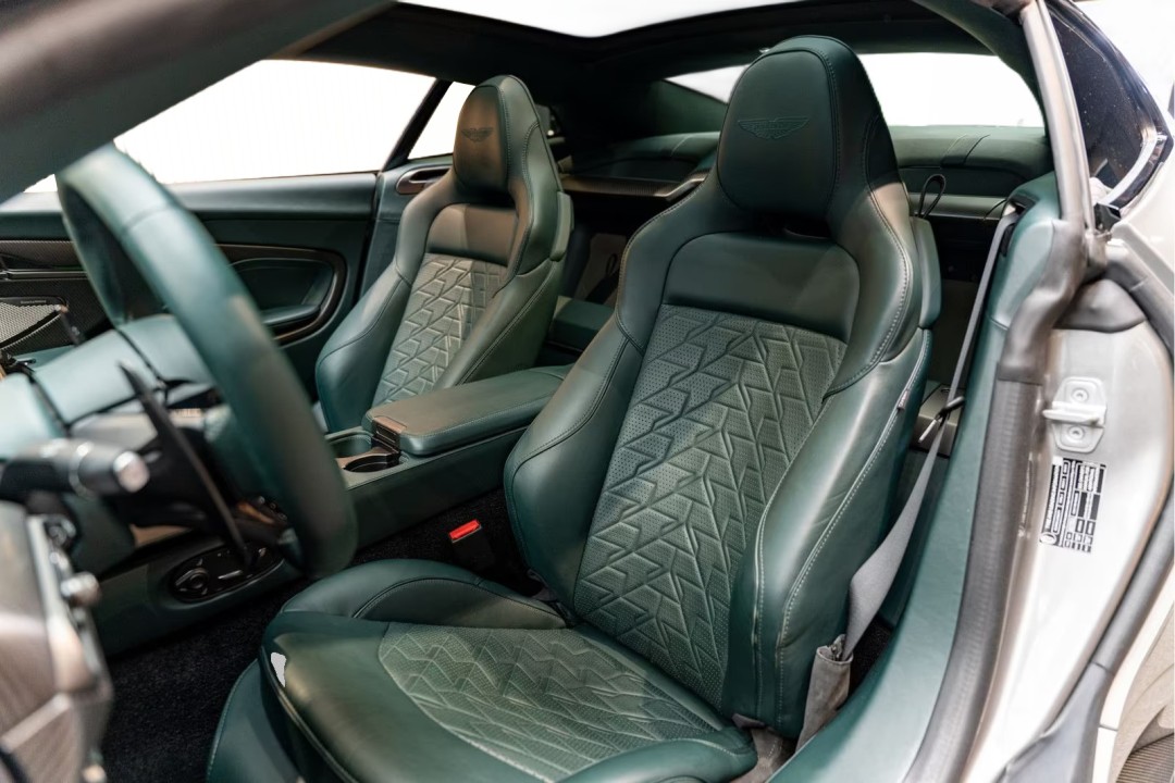 Aston Martin Vanquish - foto 9