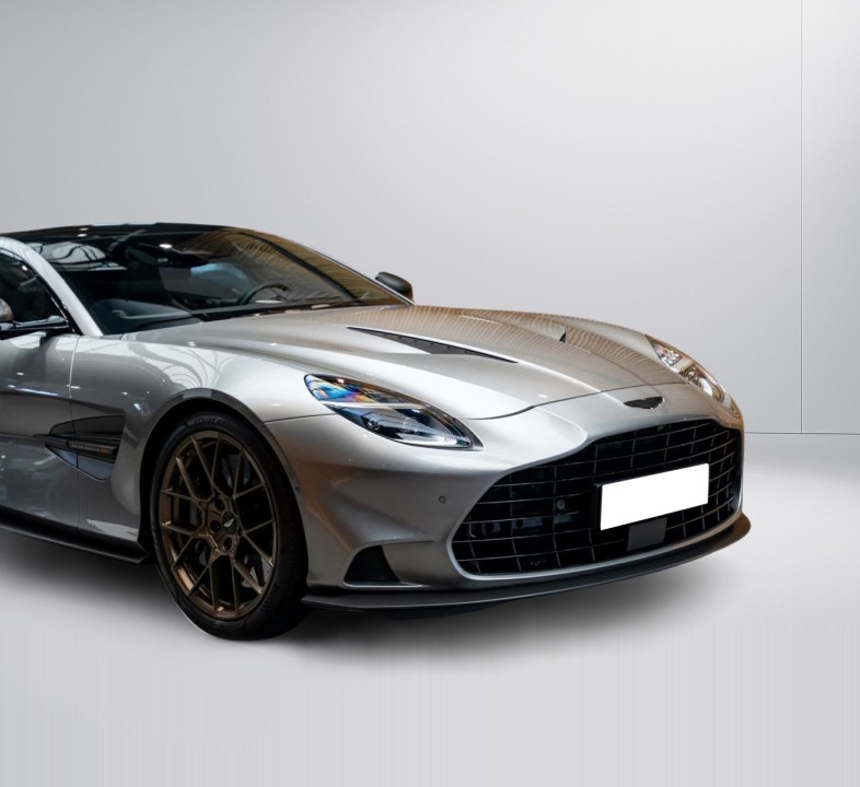 Aston Martin Vanquish - foto 39