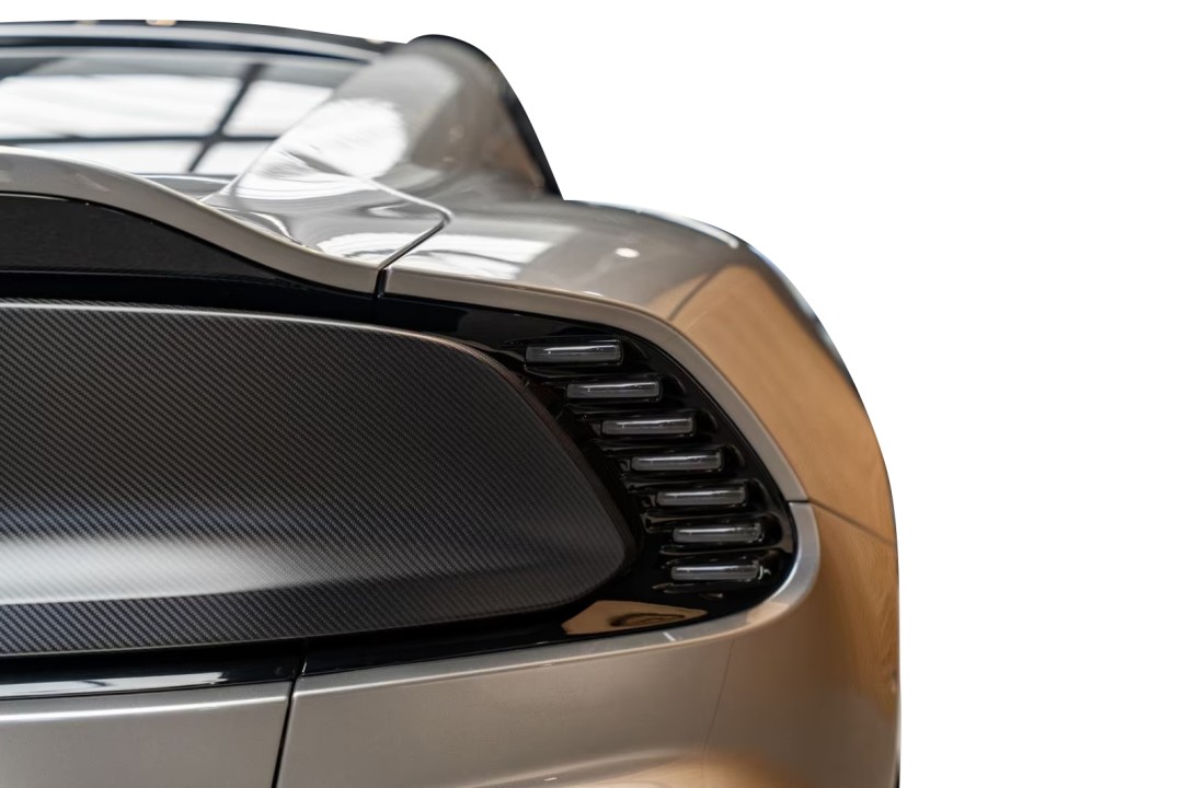 Aston Martin Vanquish - foto 44